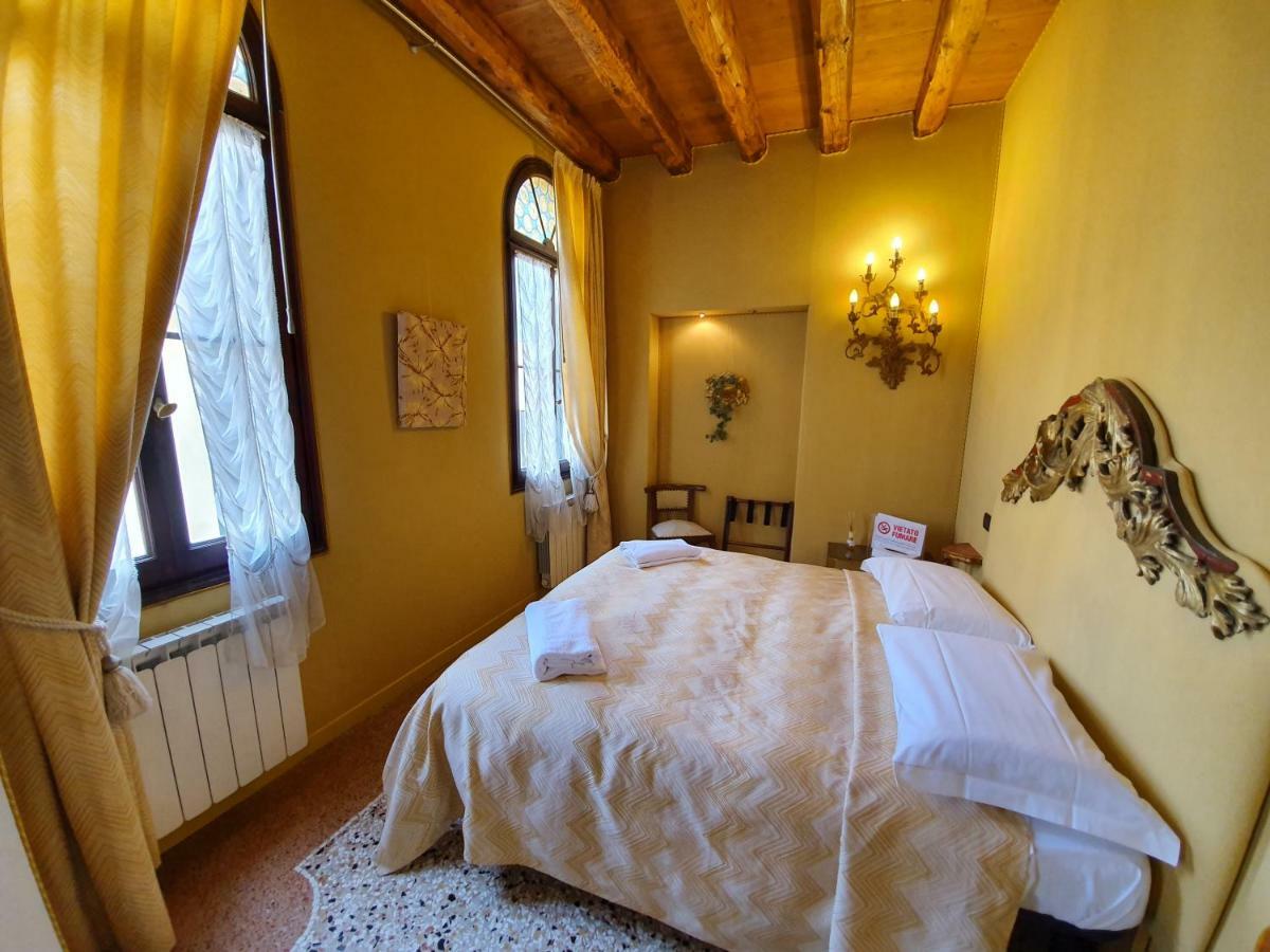 Alloggi Alla Rivetta Venesia Bagian luar foto