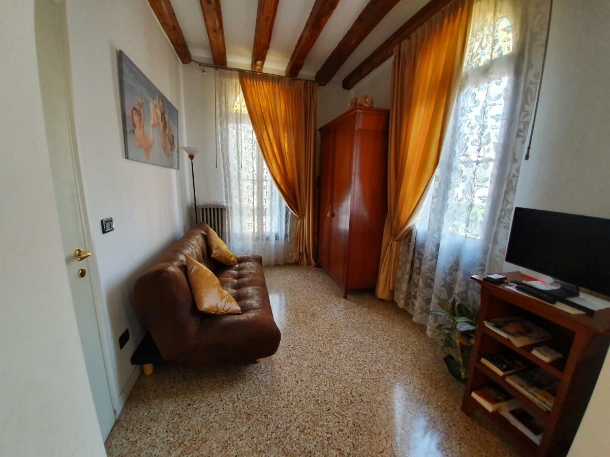Alloggi Alla Rivetta Venesia Bagian luar foto